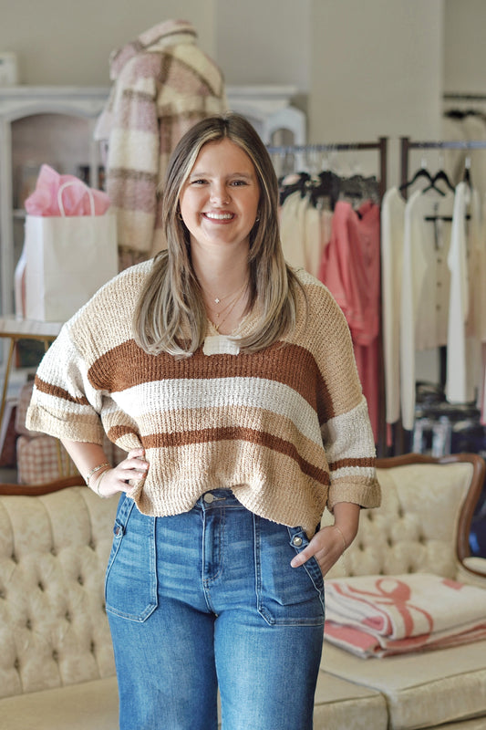 Cocoa Striped Short Sleeve Sweater,
V-Neckline,
Short Sleeves,
Striped,
Knitted Material,
Cropped,
Colors: Brown Stripe Mix,
Relaxed Fit,
Fabric Content: 70% Acrylic, 30% Nylon