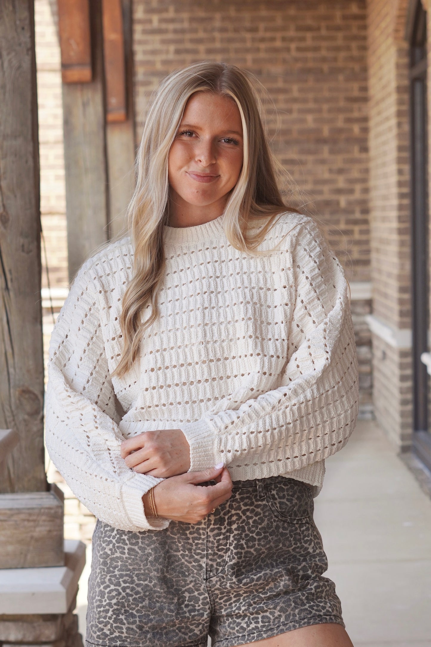Kori Cream Knit Sweater, Round Neckline, Long Sleeves, Knit, Color: Cream, Relaxed Fit, Cropped