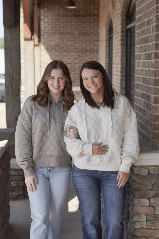 Kennedy Quilted Pullover Hoodie with Functional Drawstrings. Half Zip. Full Length. Loose Fit
Colors: Bone, Taupe