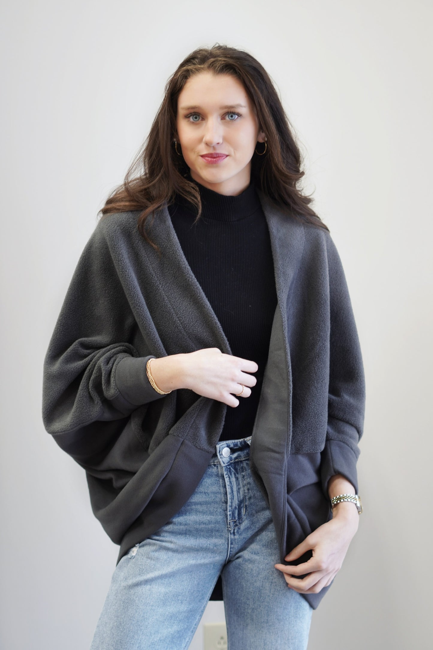 Commuter Fleece Cardigan Oversized fit 60% Cotton, 28% Polyester, 12% Rayon Open front cardigan Curve hem Colors: Asphalt, Front seam detail Mid-weight fleece Care: Wash Cold, Hang Dry