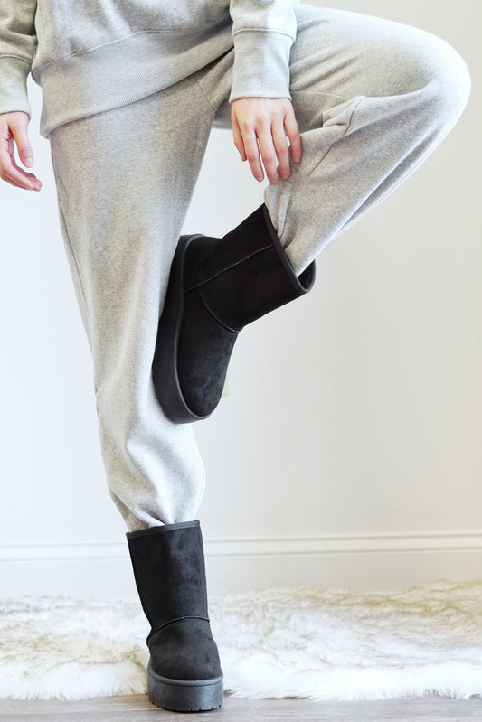Jessie Everyday Jogger Wide Elastic Waistband with Tie Loose Fit Leg Full Ankle Length Cinched at the Ankle Colors: Grey 80% Cotton, 20% Polyester