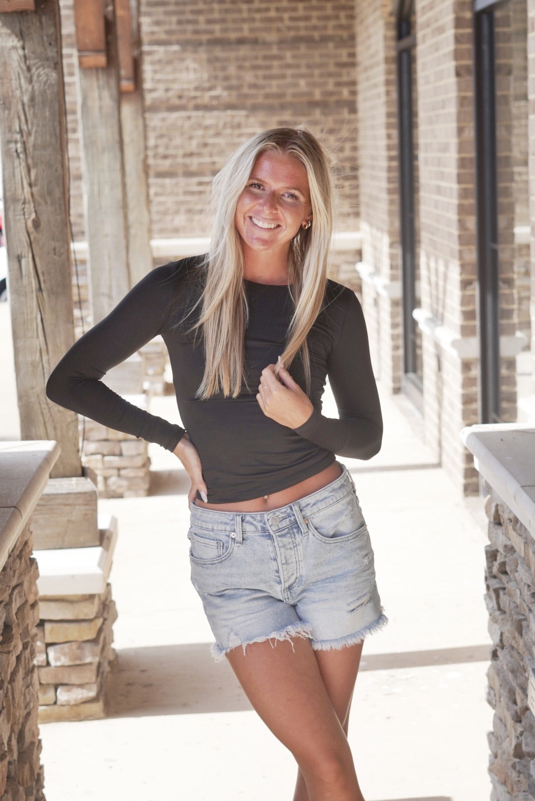 basic black top
