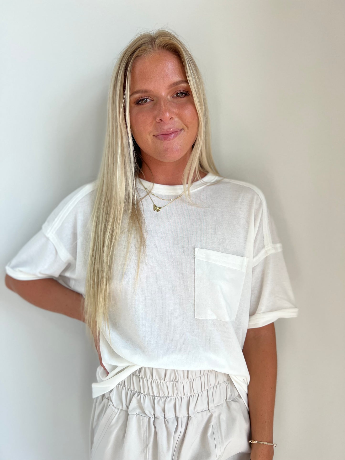 Nora Solid Raw Hem Stitching Pocket Tee
