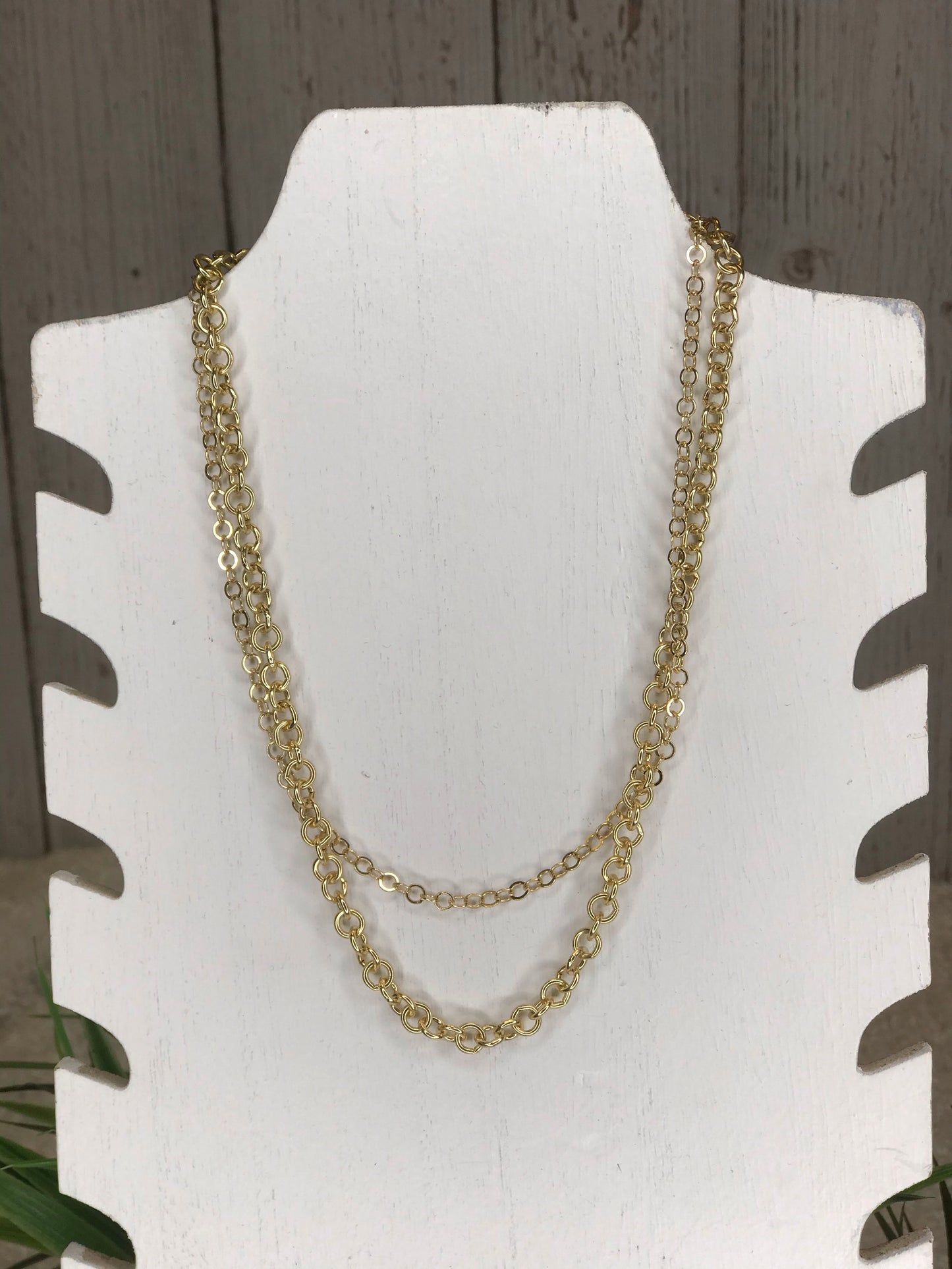 Cal Circle Chain Layer Choker