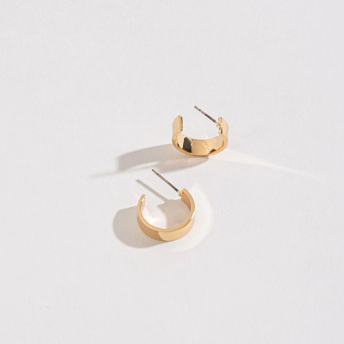 gold flat hoop earrings 