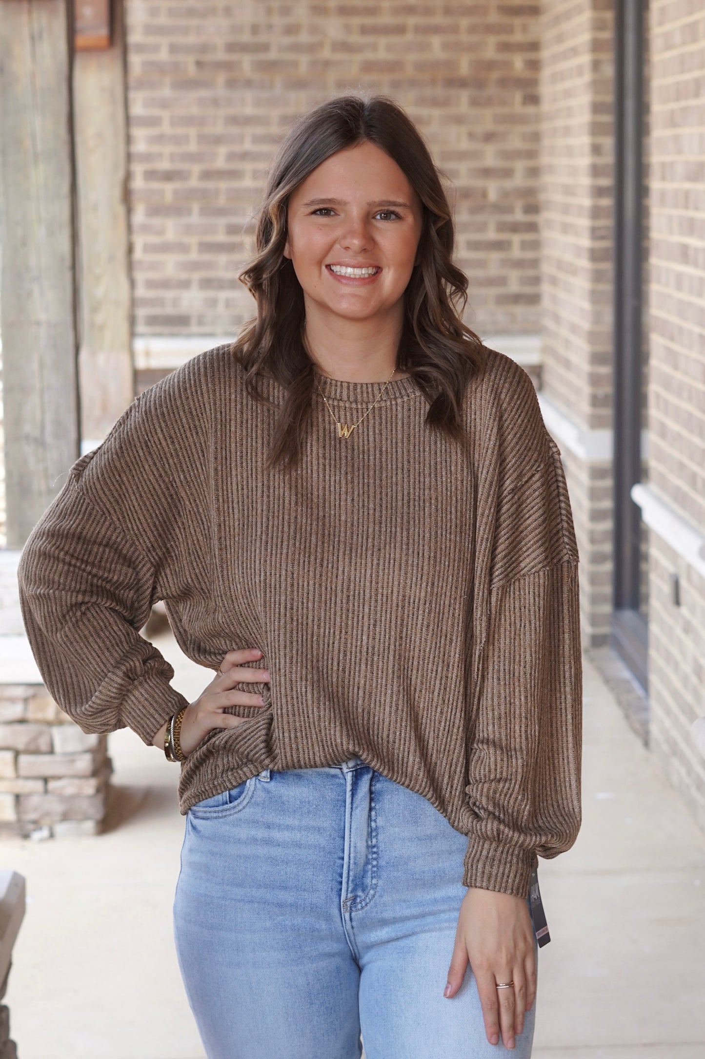 Rylie Ribbed Casual Long Sleeve, Round Neckline, Long Sleeves, Relaxed Fit, Color: Brown, Full Length, Ribbed Material