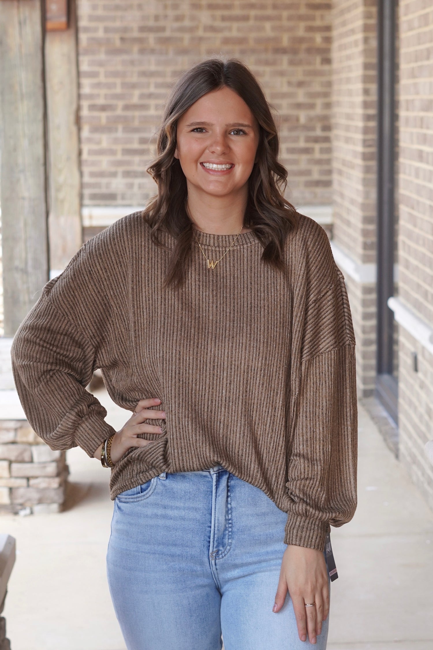 Rylie Ribbed Casual Long Sleeve, Round Neckline, Long Sleeves, Relaxed Fit, Color: Brown, Full Length, Ribbed Material