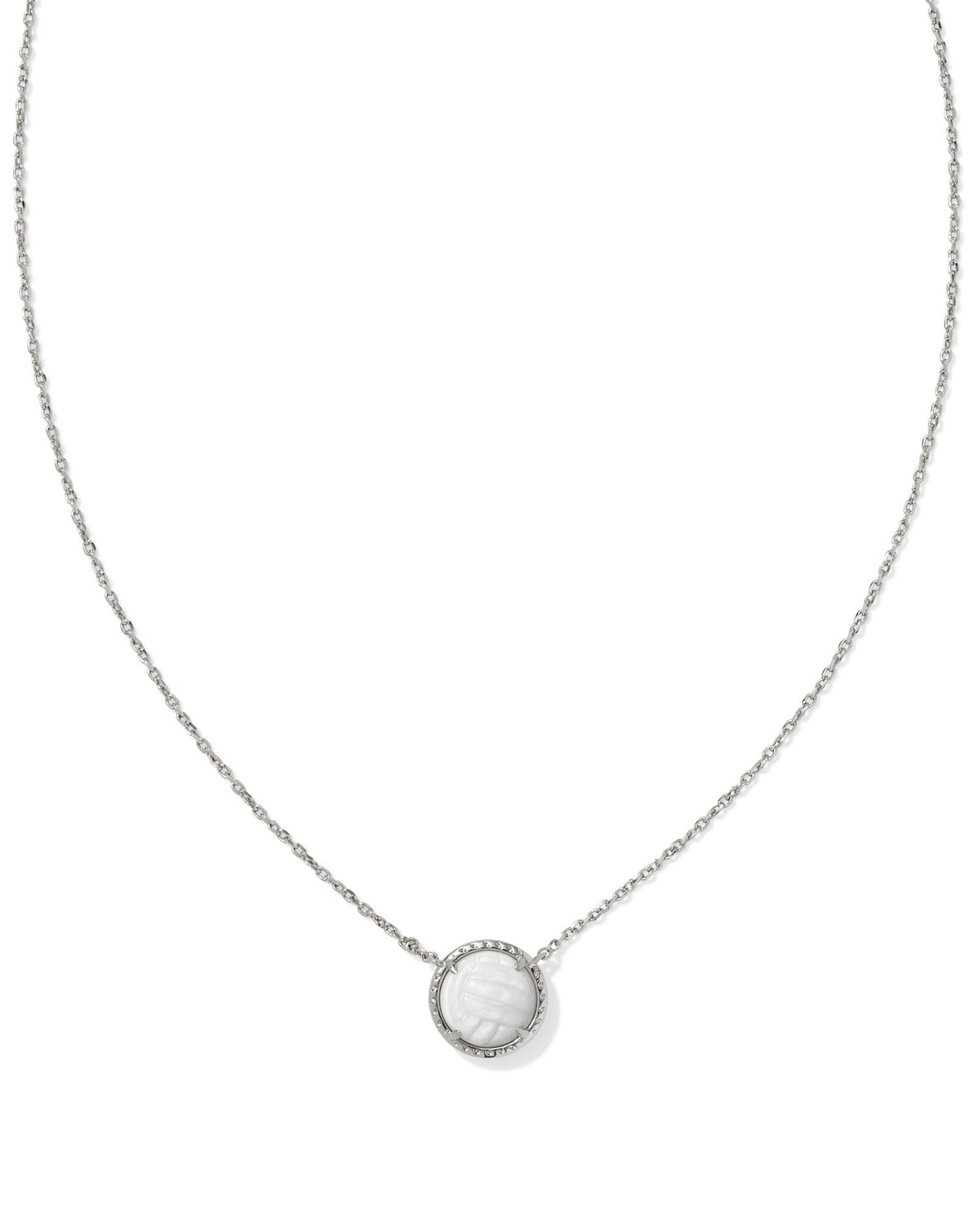 Kendra Scott Pendant Rhod White Mother of Pearl Necklace
19' CHAINS,0.5'L X 0.5"W PENDANT
Rhodium
Lobster Clasp with Single Adjustable Slider Bead
