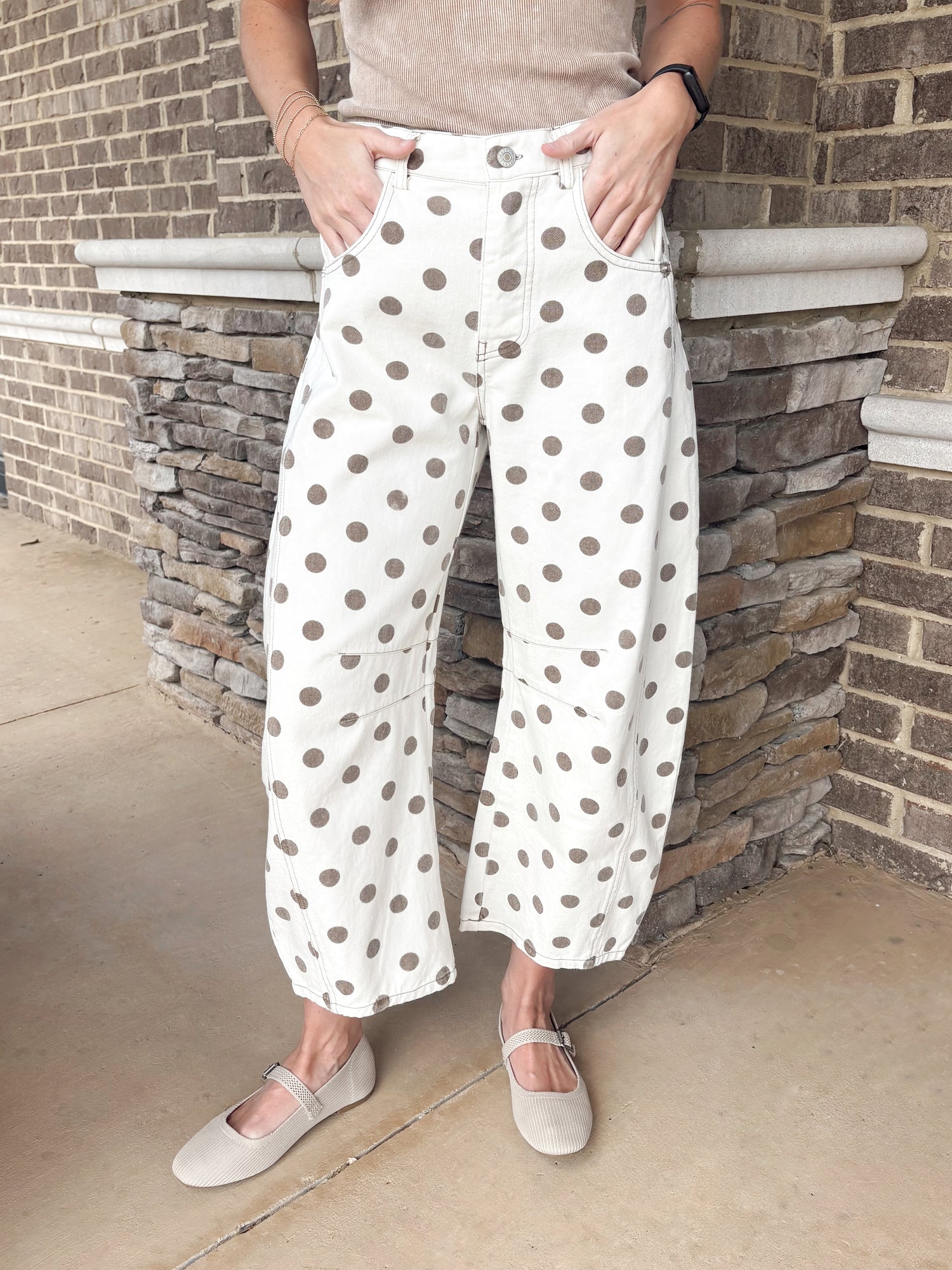 White Barrel Jeans with Brown Polk Dot. 