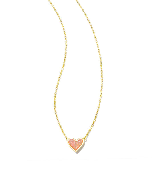 The bestseller you know and love, now in a flirty new design! The Framed Ari Heart Gold Short Pendant Necklace in Light Pink Drusy