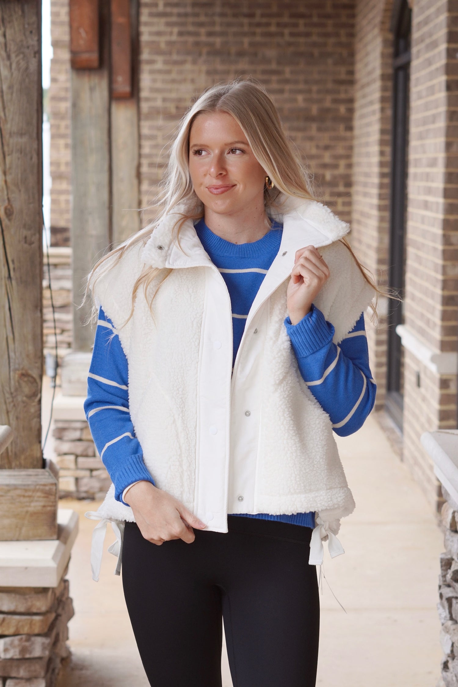 Cozy Sherpa Button Up Vest, Button Down, Sherpa, Pockets, Sleeveless, Colors: White, Full Length, Oversized