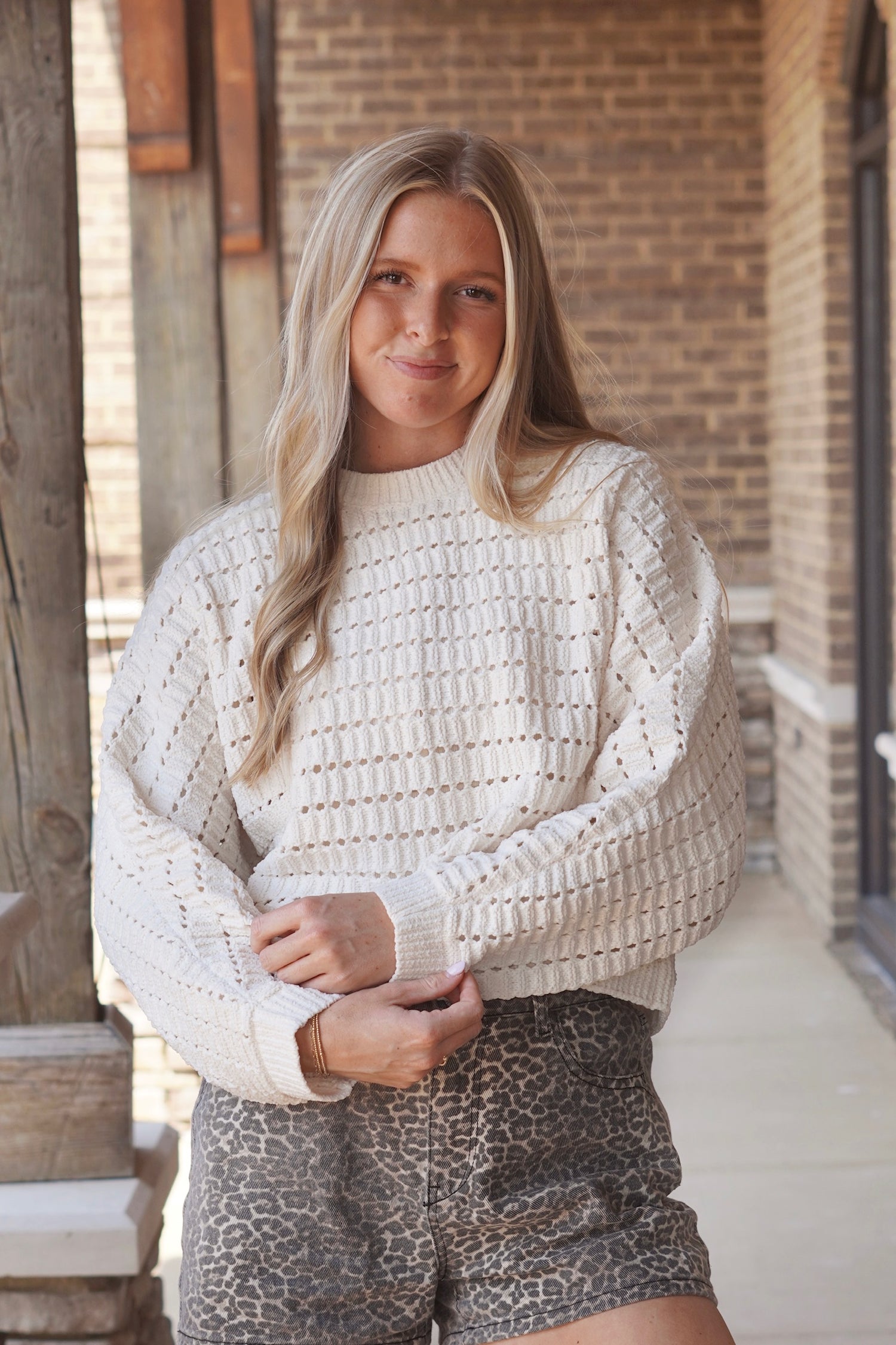 Kori Cream Knit Sweater, Round Neckline, Long Sleeves, Knit, Color: Cream, Relaxed Fit, Cropped