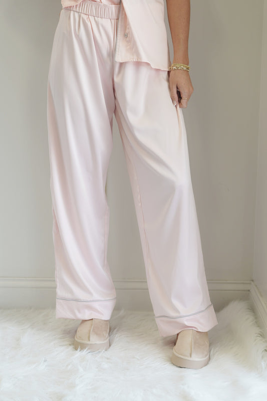 Satin PJ Pants, Elastic Waistband, Full Length Pant, Pink Pant with Grey Trim, 30 Inch Inseam
Colors: Pink/Grey
95% Polyester, 5% Spandex