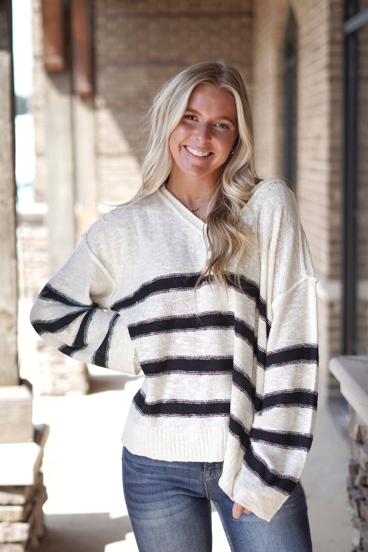 So Striped Knit Sweater
V-Neckline With Buttons
Long Sleeves
Striped
Full Length
Color: Cream/Black
Knit Material
Light Weight
Fabric Content: 100% Acrylic
Care Instructions: Hand Wash Cold Separately, Do Not Wring Or Twist, Do Not Bleach, Lay Flat To Dry.