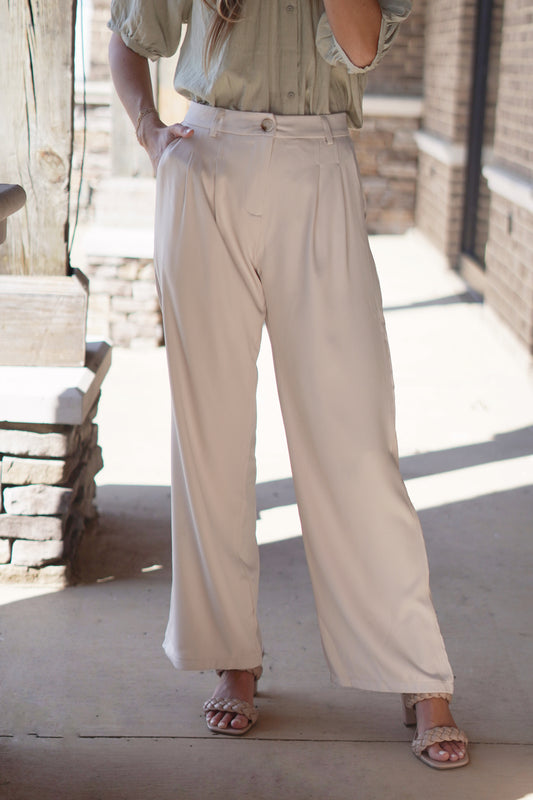 Wendi Wide Leg Pants
29' Inch Inseam
Pockets
Color: Bone
Full Length
95% Spandex, 5% Polyester

Hand wash in cold water only, lay flat to dry, no bleach