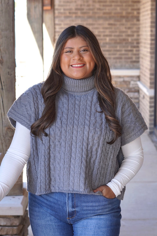 Grey Cableknit Short Sleeve Sweater, Turtle Neck, Grey, Waistline Length