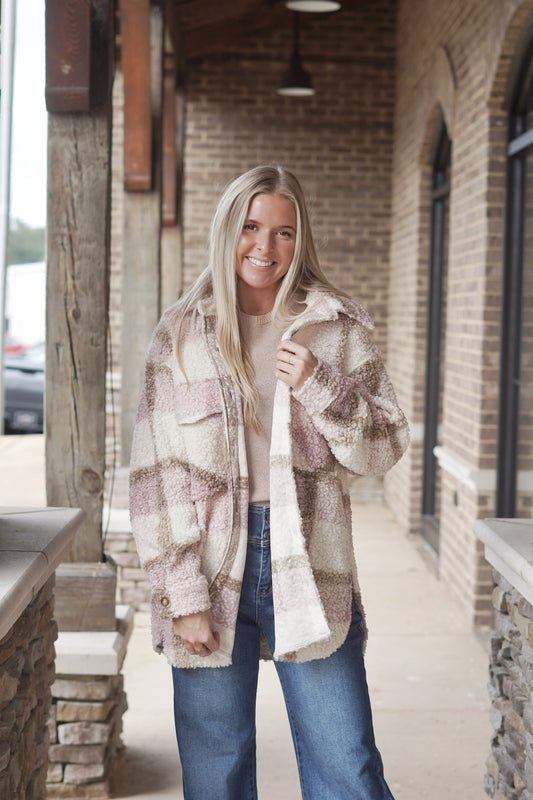 Teddy Pink Plaid Jacket. Collared Neckline. Long Sleeves. Button Down. Pockets. Full Length. Oversized
Color: Pink
Sherpa Material
Fabric Content: 100% Polyester