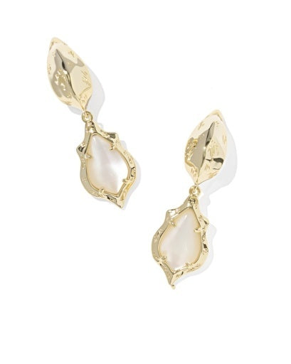 Pair of gold earrings, two teardrop-shaped pendant one textured and the other one with a pearl stone.