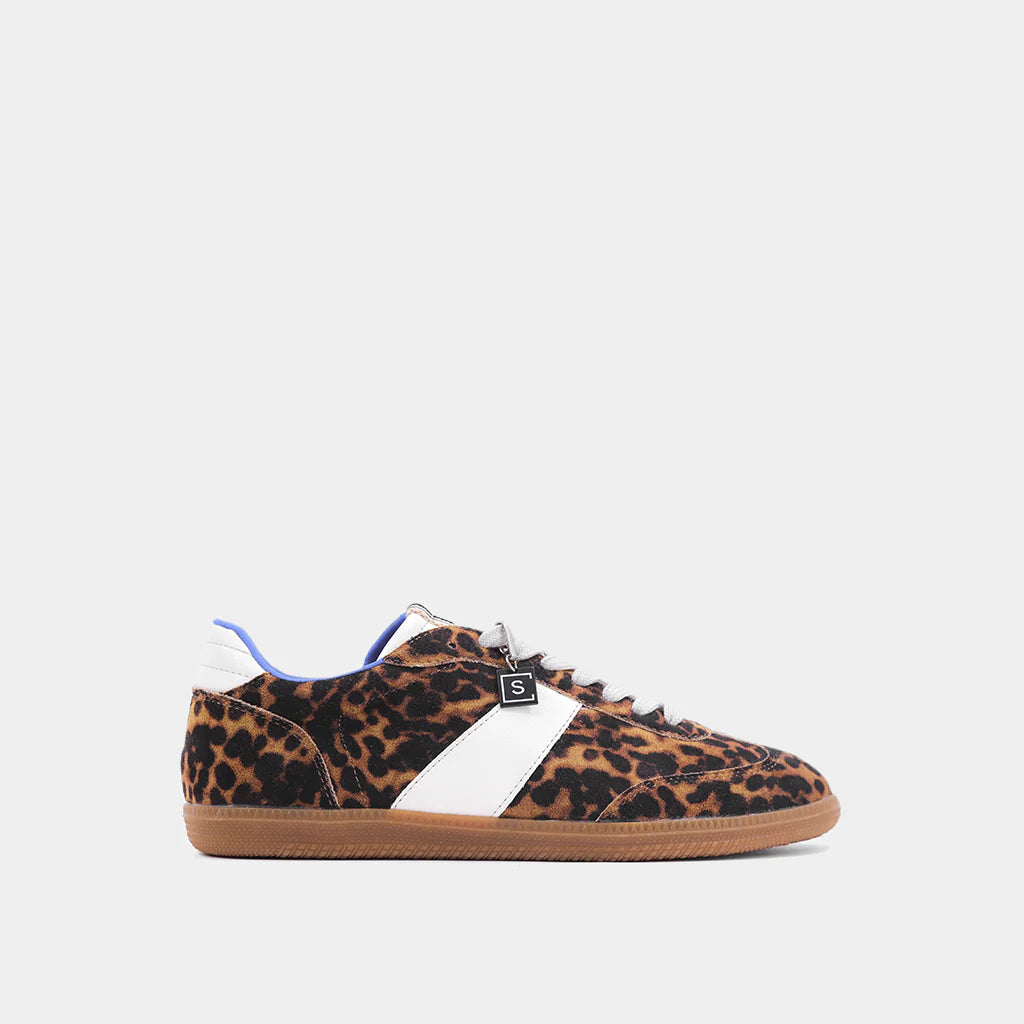 leopard print sneaker with a faux leather side detail Detailed with a crisp white side stripe and a pop of vibrant blue at the heel.