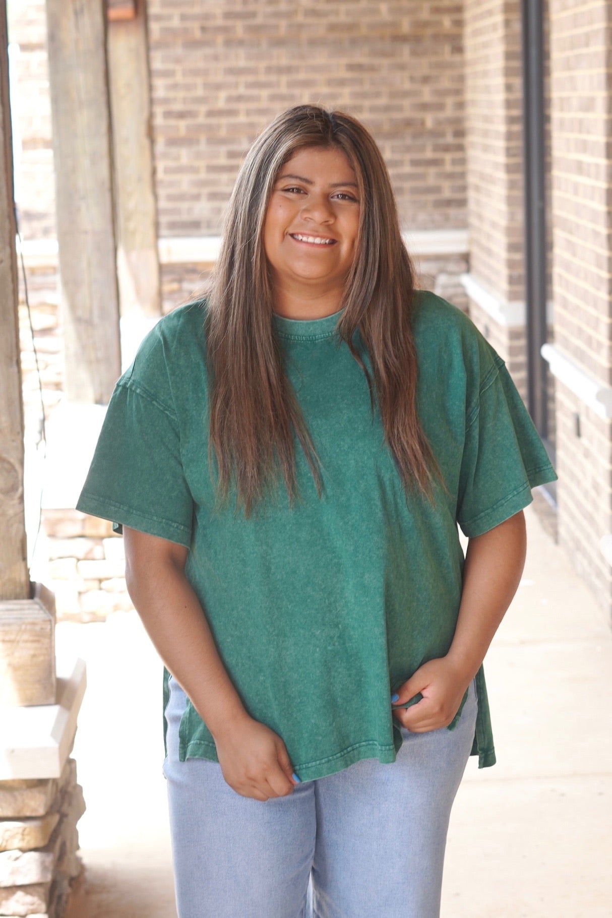 On The Go Oversized T-Shirt, Crew Neckline, Short Sleeves, Side Slits, Full Length, Kelly Green Color