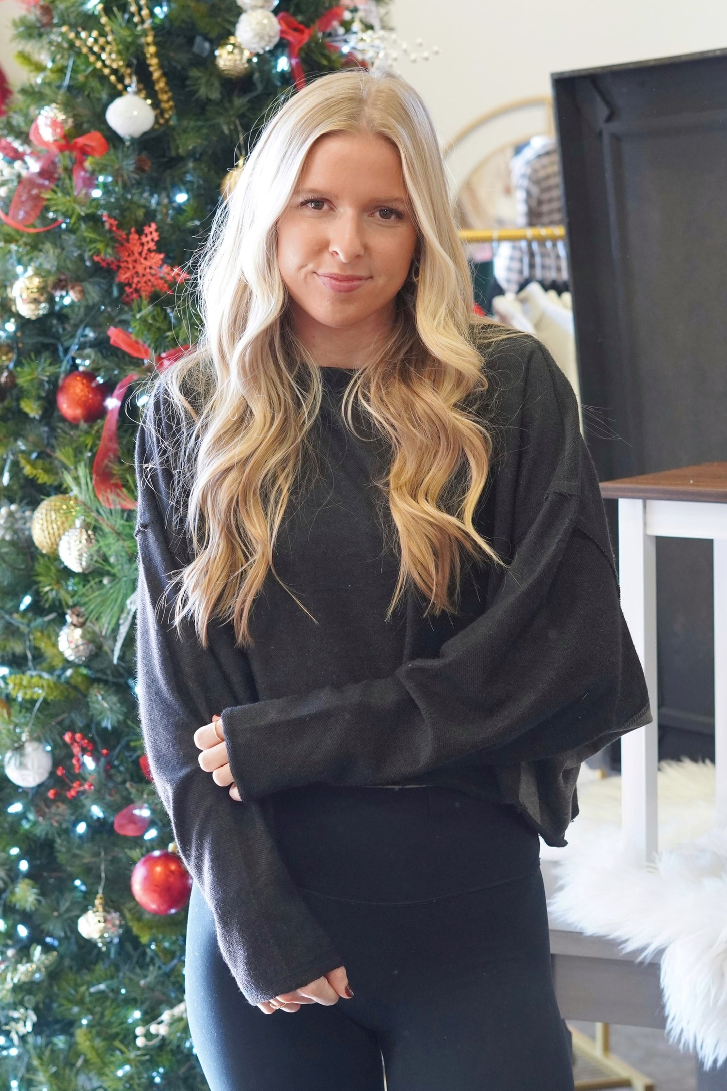 Reagan Relaxed Fit Sweatshirt, Crew Neckline, Long Sleeves, Cropped, Raw Hemline, Relaxed Fit, Colors: Charcoal