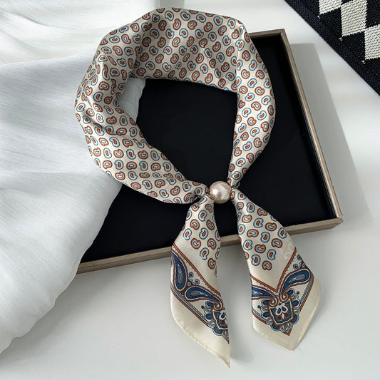 Elegant Printed Pearl Magnetic Clasp Scarf