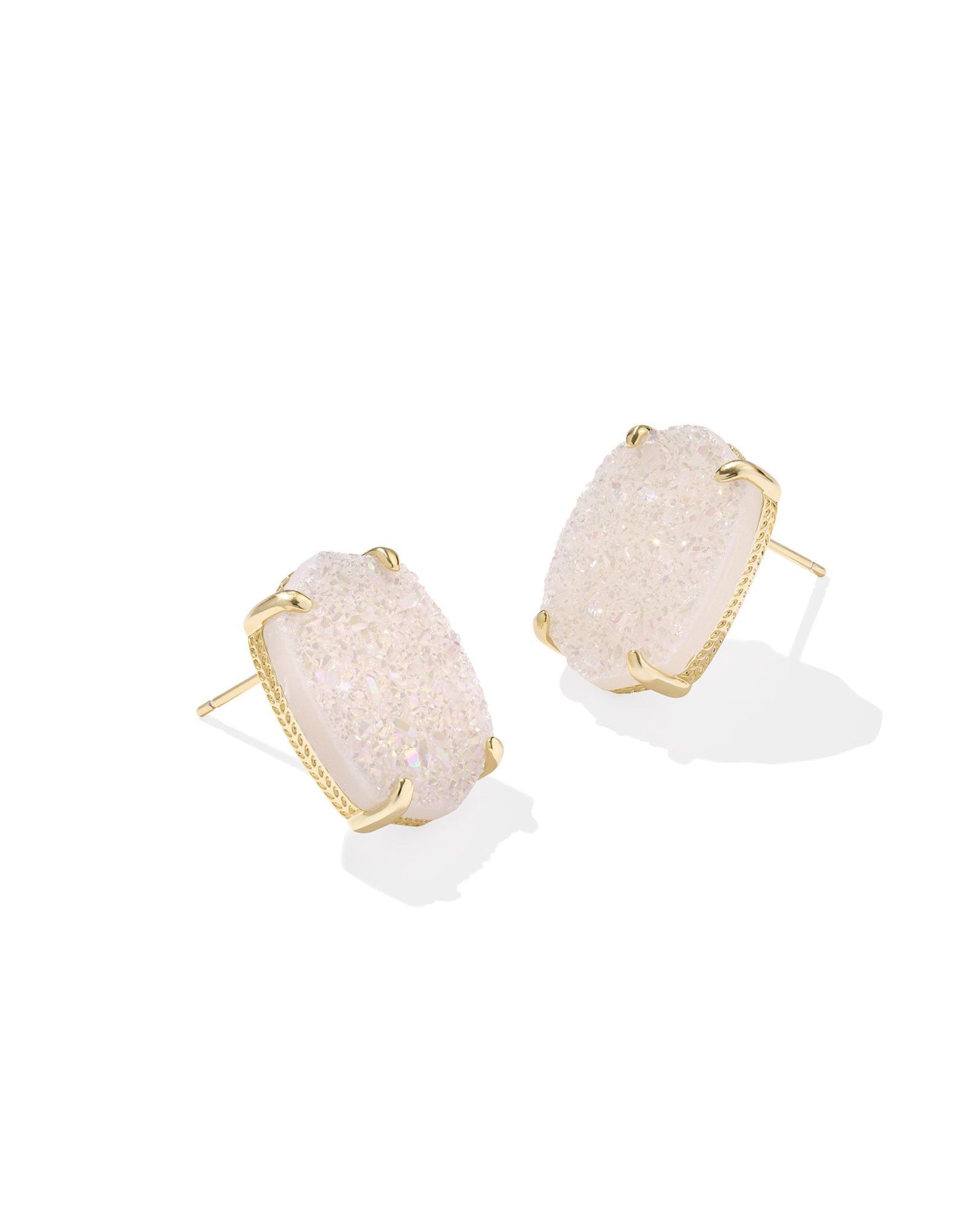 Yellow gold plated post earring holding a iridescent Drusy stone in an oval shape with blunt sides to create a slight point on top and bottom
Size- 0.52' W X 0.69" L