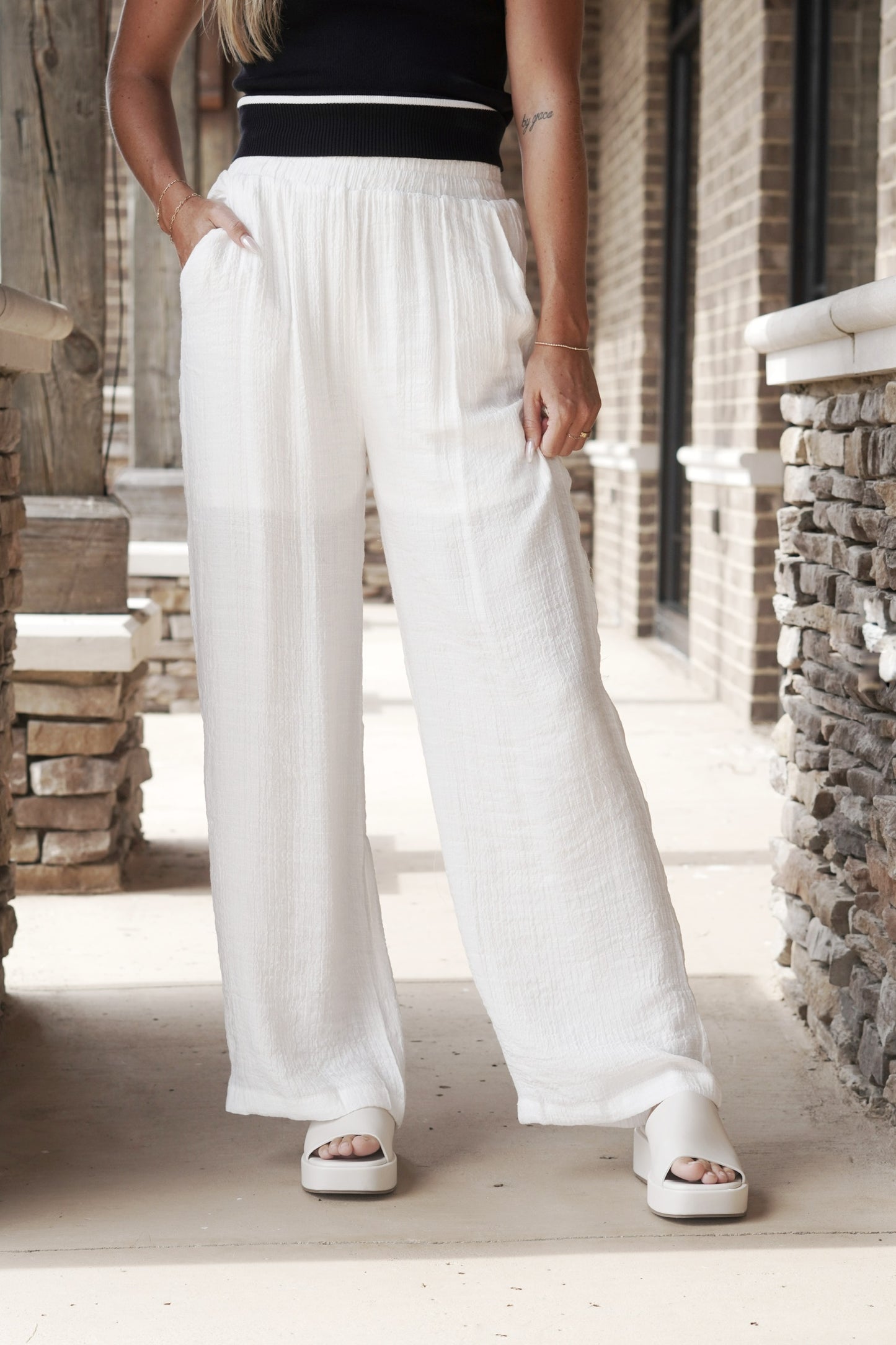 Caroline Relaxed White Pants High Waisted Elastic Waistband Pockets Color: White True To Size Relaxed Pants Full Length Fabric Content: 64% Rayon, 36% Polyester Lining