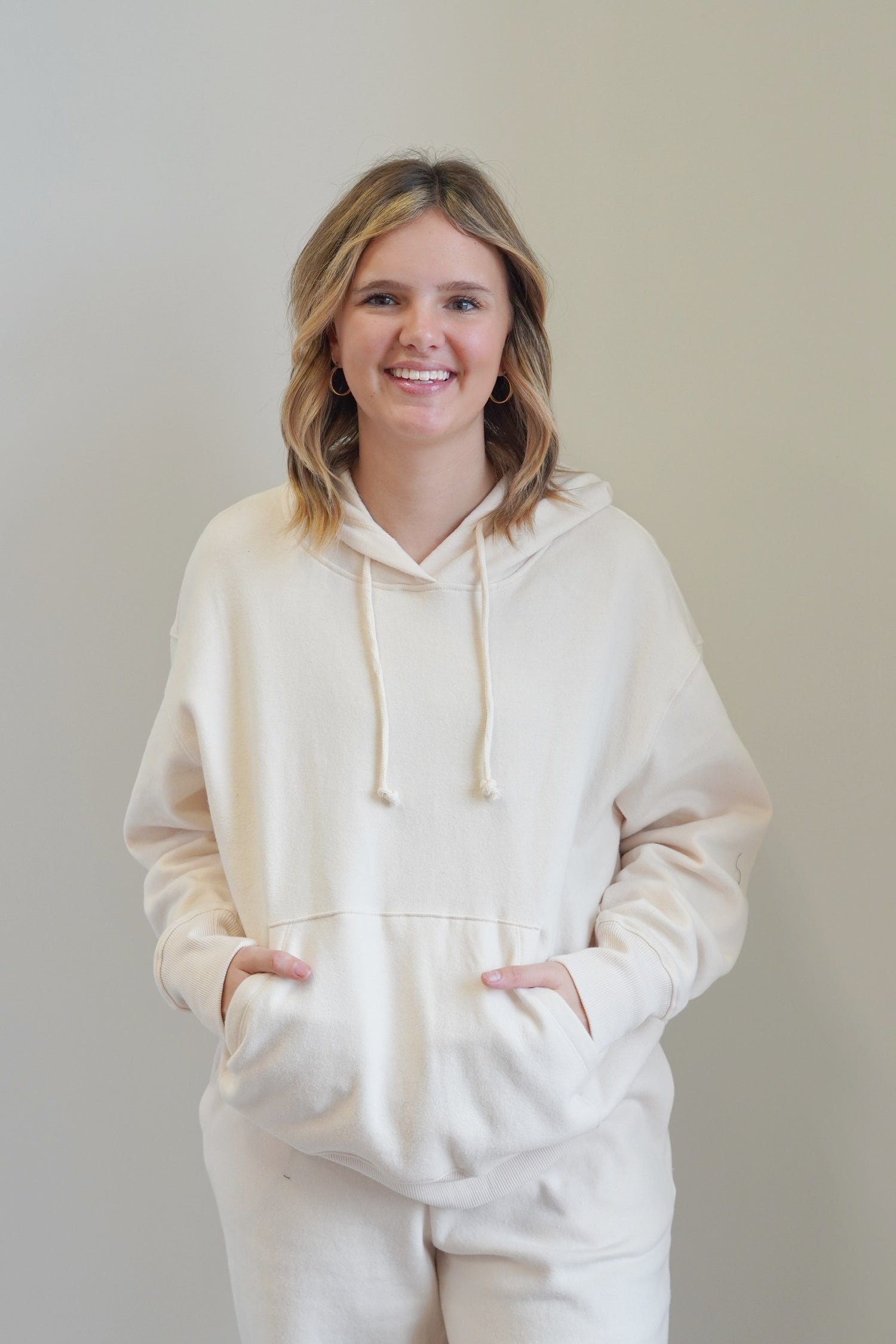 Hannah Oversized All Day Hoodie Hoodie w/ Drawstrings Long Cuffed Sleeves Kangaroo Pocket Oversized Fit Full Length Ribbed Hem Colors:  Cream,  80% Cotton, 20% Polyester