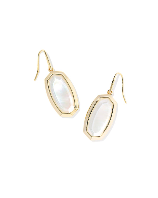 Our signature oval shape with a sleek bezel frame—what’s not to love? Perfectly scaled in a size that’s not too big and not too small, the Dani Bezel White and Gold Drop Earrings are designed to stun with a high-shine bezel frame that showcases the shades of the season.
Dimensions- 1.61"L X 0.58"W
Metal-14k Yellow Gold Over Brass
Closure- Earwire