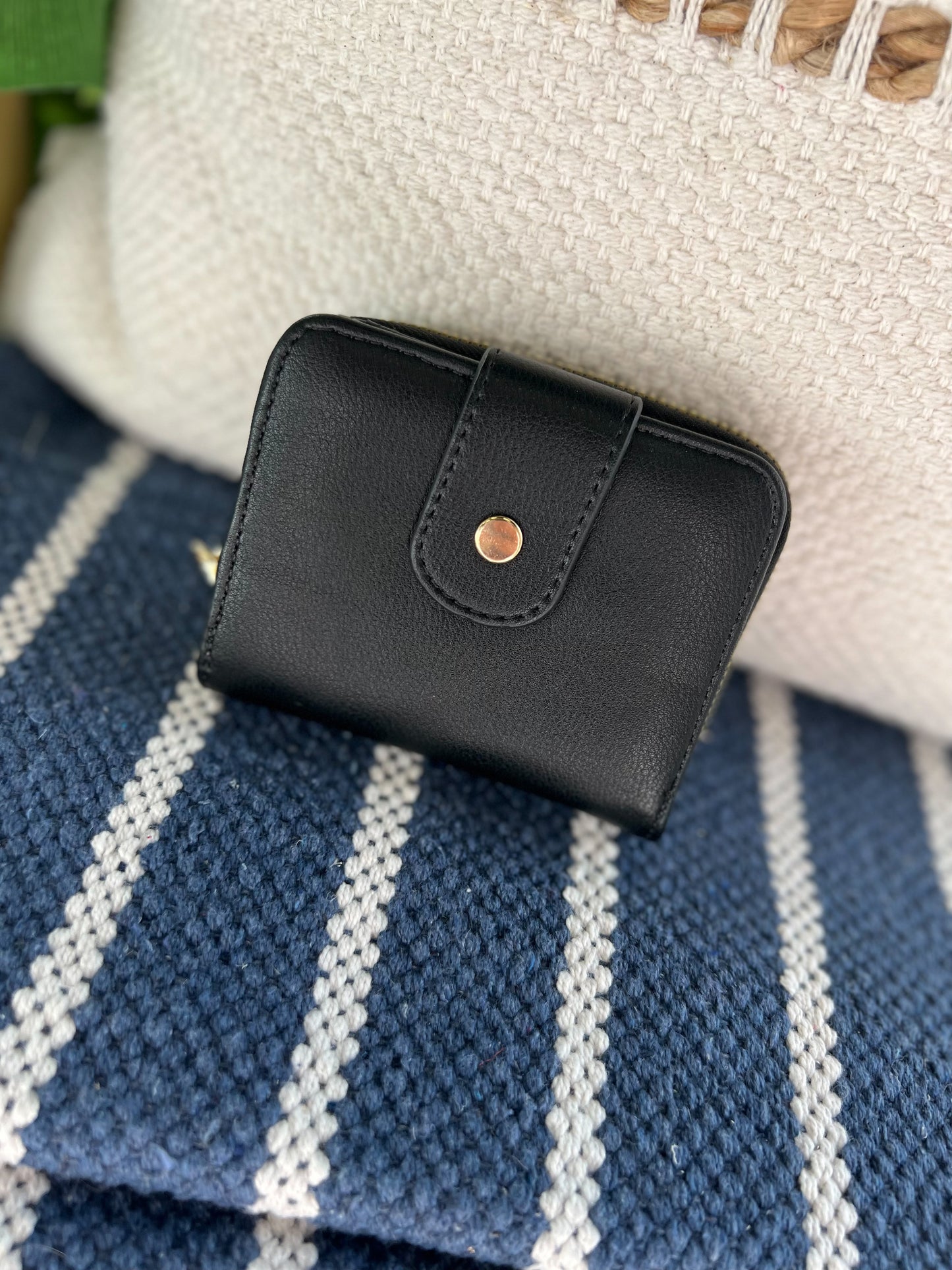 Ellie Button Zipper Wallet