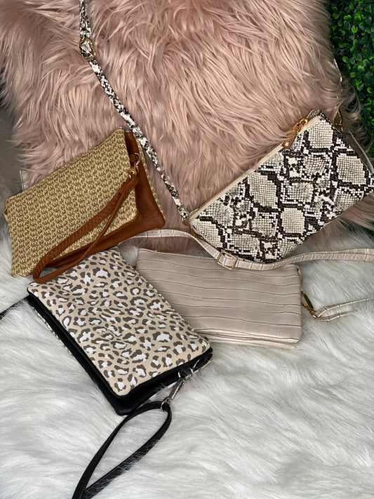 Riley Expandable Crossbody